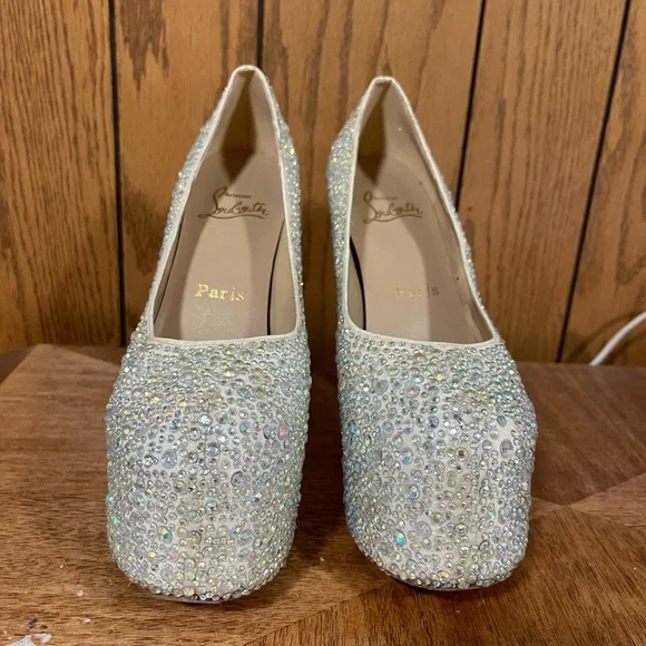 Christian Louboutin Embellished Daffodil Pumps Made in Italy-Size 39 ... - Picture 9 of 15